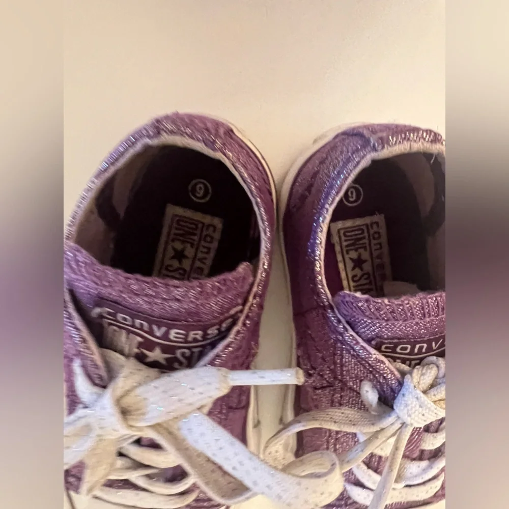 CONVERSE ONE STAR PURPLE GLITTER, SILVER SPECKLED STRINGS SNEAKERS INFANTS 6